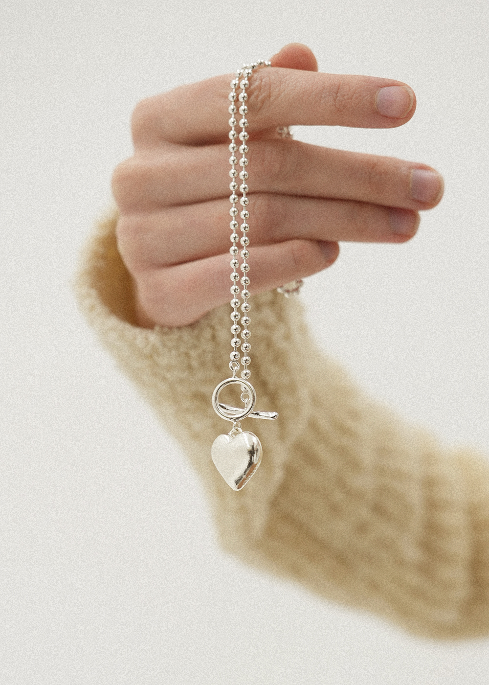 HOLIDAY HEART NECKLACE 02